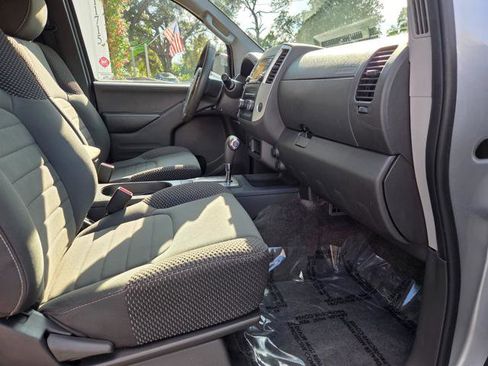 Used 2016 Nissan Frontier Desert Runner image 35
