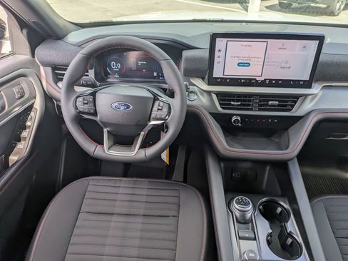 New 2026 Ford Explorer ST-Line w/ ST-Line Street Pack image 19