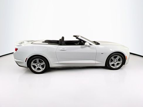 Used 2023 Chevrolet Camaro LT RWD image 4