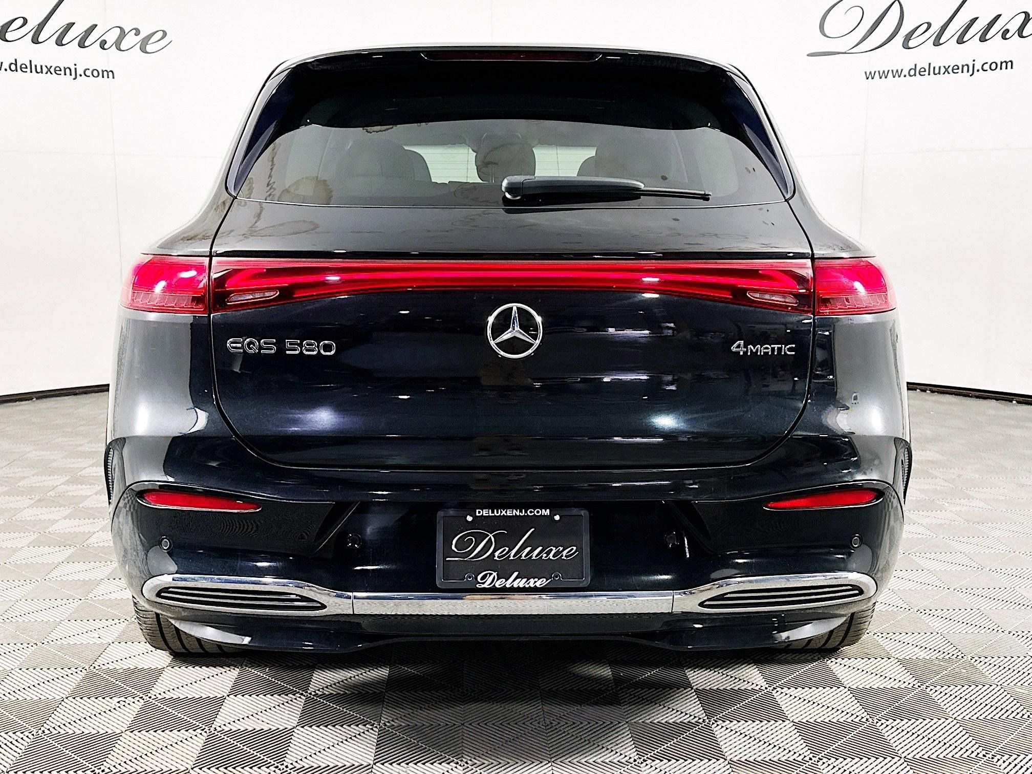 Used 2023 Mercedes-Benz EQS 580 4MATIC SUV image 5