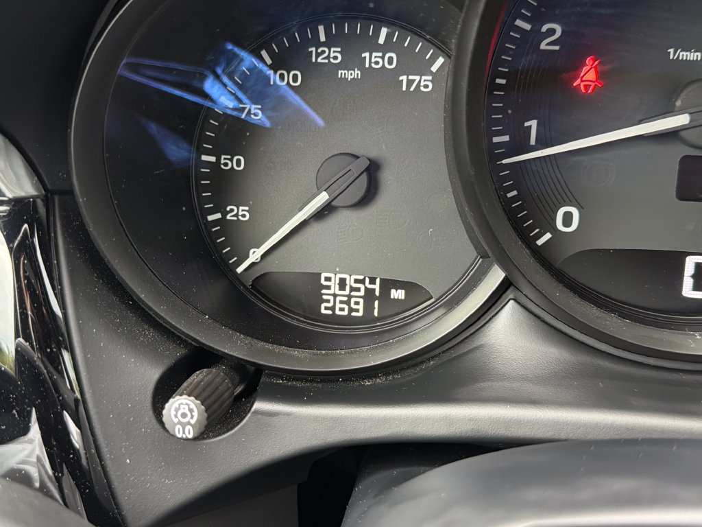 Certified 2026 Porsche Macan AWD/4WD image 16