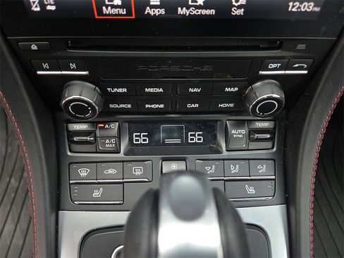 Used 2021 Porsche 718 Cayman GT4 image 13