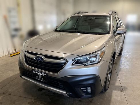 Used 2020 Subaru Outback Limited image 1