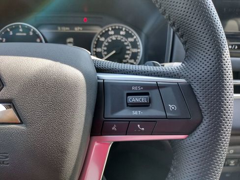 New 2026 Mitsubishi Outlander LE AWD/4WD image 27