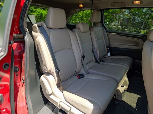 Used 2023 Honda Odyssey EX-L image 32