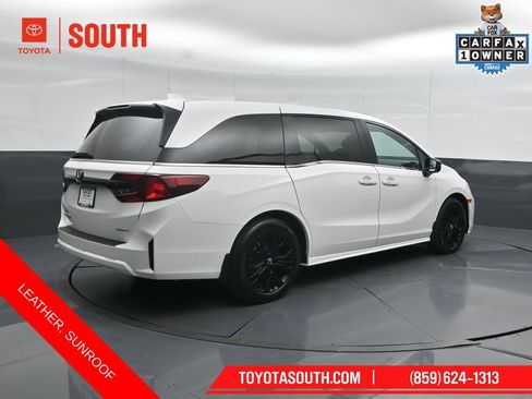 Used 2025 Honda Odyssey Sport-L image 2