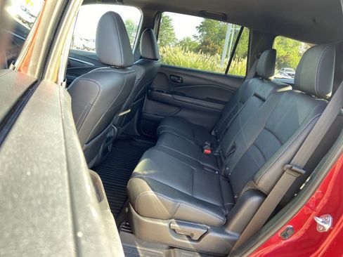 Used 2023 Honda Passport EX-L image 16