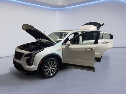Used 2019 Cadillac XT4 Premium Luxury AWD/4WD image 9
