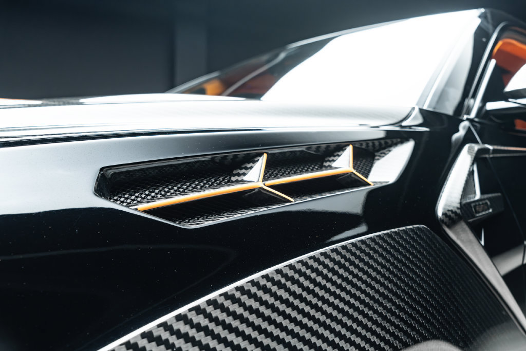 Used 2022 Lamborghini Urus AWD/4WD image 5
