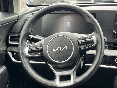 Used 2025 Kia Sportage LX FWD image 26