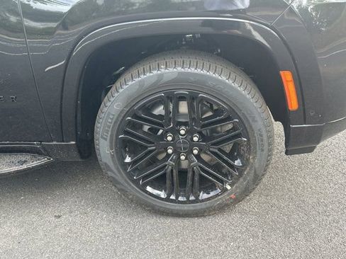 New 2025 Jeep Wagoneer Series II w/ Premium Group I image 12