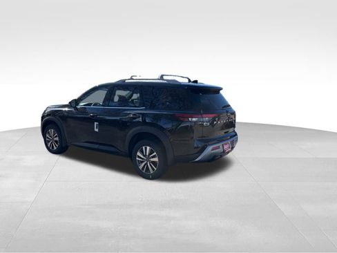 New 2025 Nissan Pathfinder SL w/ Lighting Package (N92) image 2