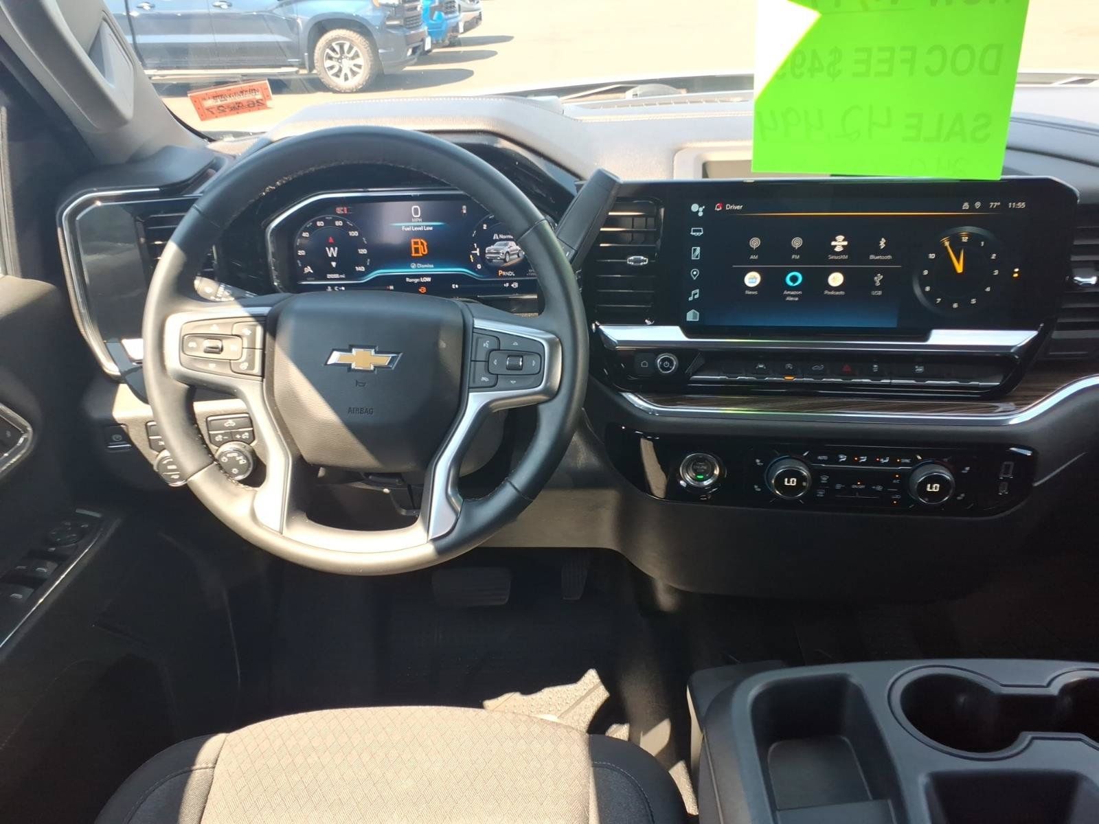 Used 2024 Chevrolet Silverado 1500 LT AWD/4WD image 9