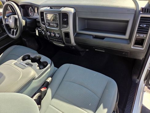 Used 2019 RAM 1500 Tradesman w/ Chrome Plus Package RWD image 18