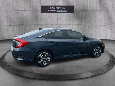 Used 2017 Honda Civic EX-L image 4