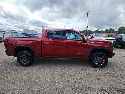 Used 2024 GMC Sierra 1500 AT4X image 11
