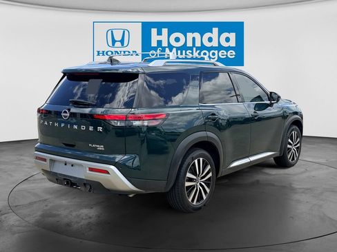 Used 2023 Nissan Pathfinder Platinum AWD/4WD image 3
