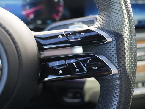 Used 2024 Mercedes-Benz GLS 580 4MATIC image 53