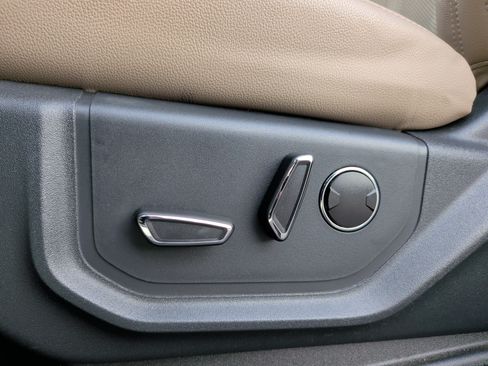 Used 2024 Ford Expedition Limited RWD image 25
