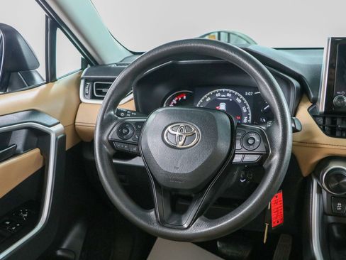 Used 2023 Toyota RAV4 LE AWD/4WD image 12