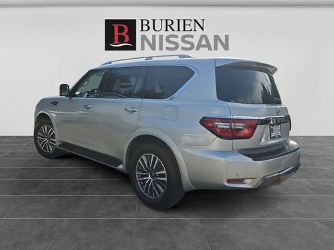 Used 2024 Nissan Armada SL w/ Captain's Chairs Package AWD/4WD image 3