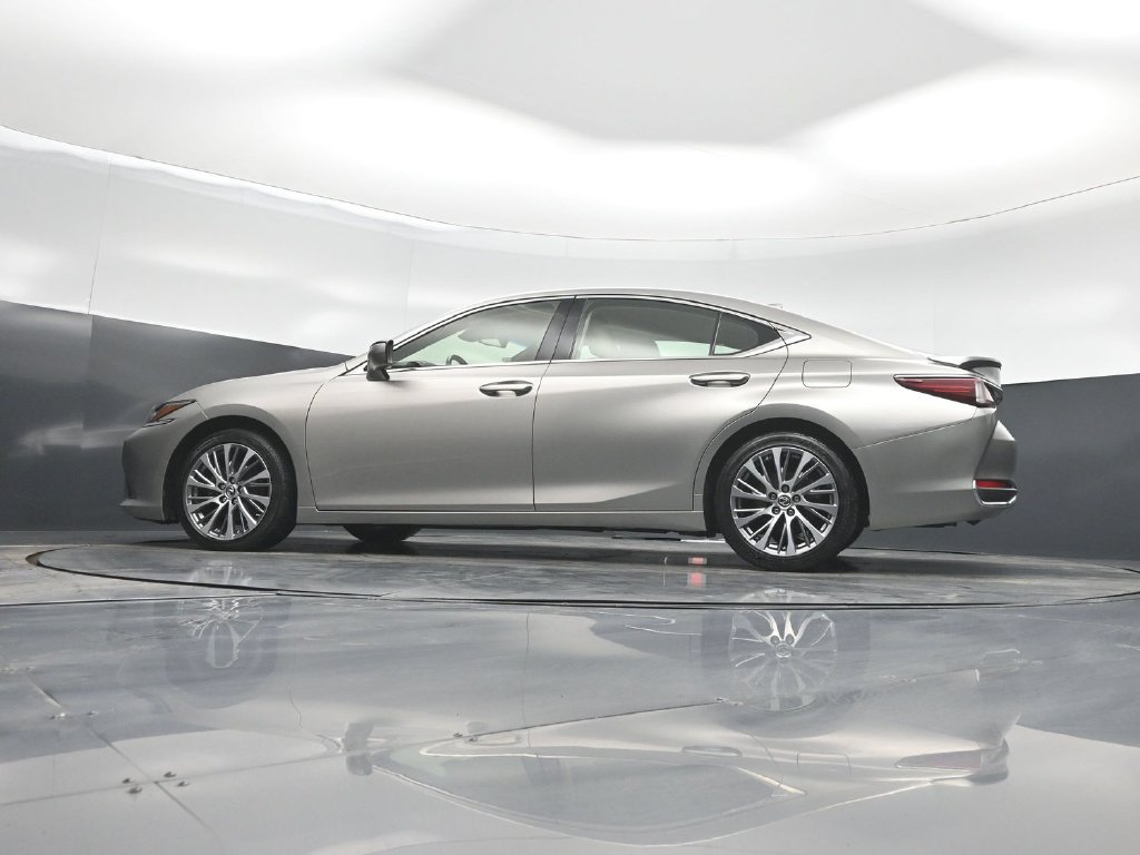 Used 2019 Lexus ES 300h w/ Premium Package FWD image 52
