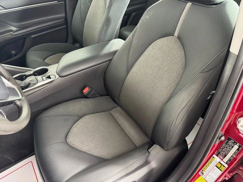 Used 2021 Toyota Camry LE image 30