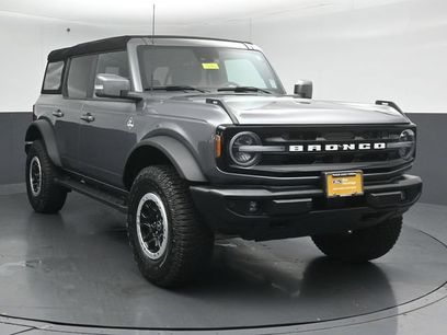 Certified 2024 Ford Bronco Outer Banks w/ Sasquatch Package