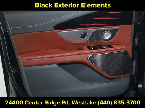 Used 2024 Lincoln Nautilus Black Label w/ Jet Appearance Package (87T) AWD/4WD image 16