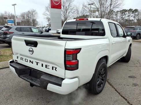 New 2026 Nissan Frontier SV w/ SV Convenience Package RWD image 3