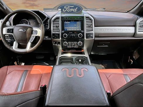 Used 2018 Ford F350 King Ranch w/ King Ranch Ultimate Package AWD/4WD image 16
