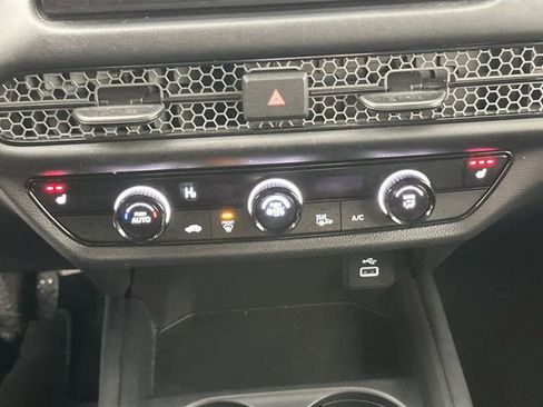 Used 2025 Honda HR-V Sport image 13