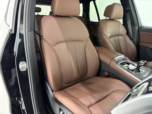 Used 2022 BMW X5 xDrive40i w/ M Sport Package AWD/4WD image 19