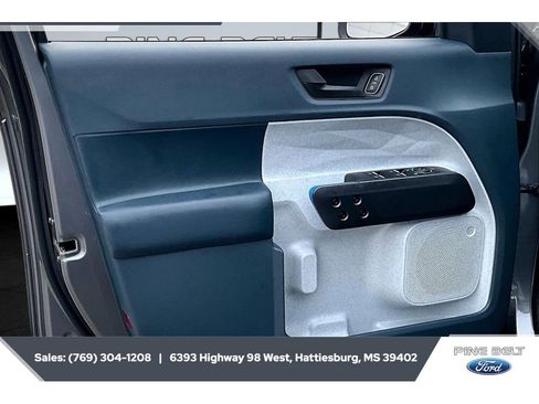 Used 2025 Ford Maverick XLT FWD image 18