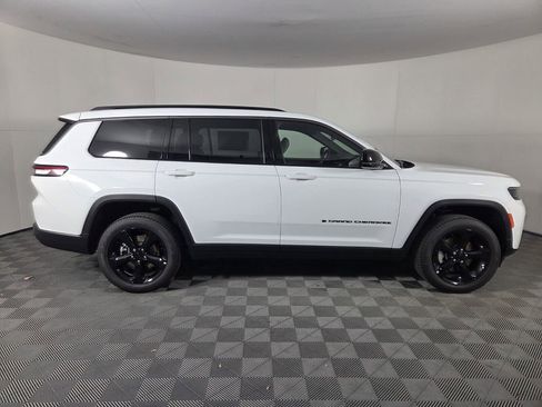 New 2026 Jeep Grand Cherokee L Limited RWD image 5