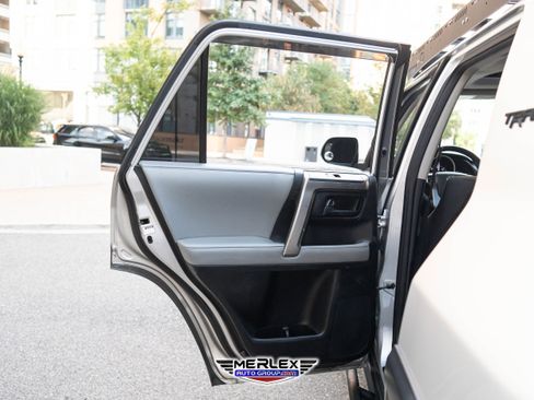 Used 2011 Toyota 4Runner SR5 image 41