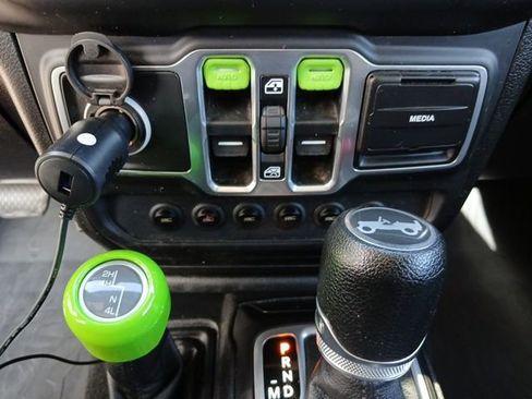 Used 2018 Jeep Wrangler Unlimited Sport S image 43