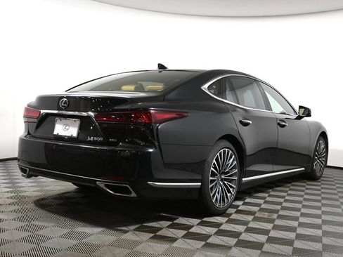 Used 2024 Lexus LS 500 AWD w/ Luxury Package image 11