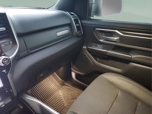 Certified 2025 RAM 1500 Big Horn image 25