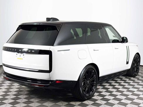 New 2025 Land Rover Range Rover SE image 5