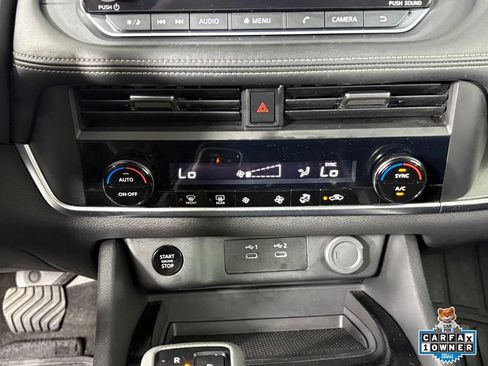 Used 2025 Nissan Rogue SV AWD/4WD image 23