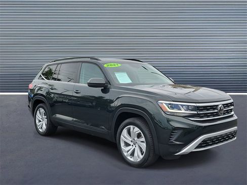 Used 2021 Volkswagen Atlas SE w/ Panoramic Sunroof Package image 2
