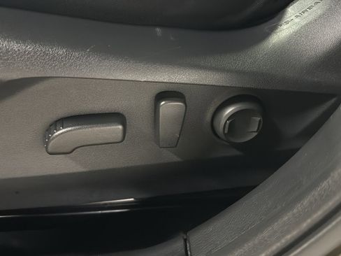 Used 2022 Subaru Outback Premium AWD/4WD image 17