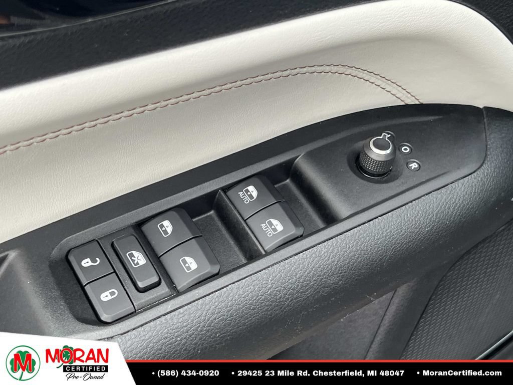 Used 2022 Jeep Compass Limited AWD/4WD image 15