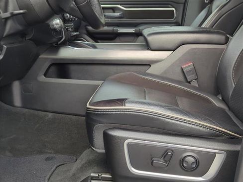 Used 2024 RAM 1500 Laramie image 19