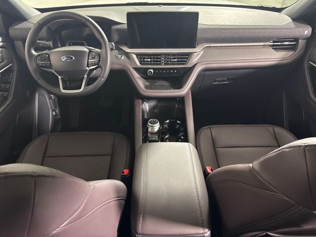 New 2026 Ford Explorer Platinum w/ LUX Leather Package AWD/4WD image 18