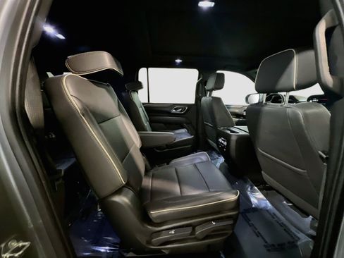 Used 2022 GMC Yukon XL SLT w/ SLT Premium Package AWD/4WD image 21