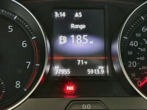 Used 2018 Volkswagen GTI SE w/ SE Leather Package FWD image 8