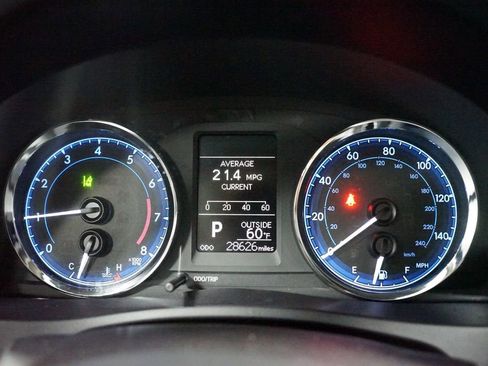 Used 2018 Toyota Corolla LE FWD image 14