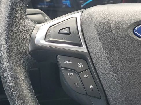 Used 2020 Ford Edge Titanium AWD/4WD image 19